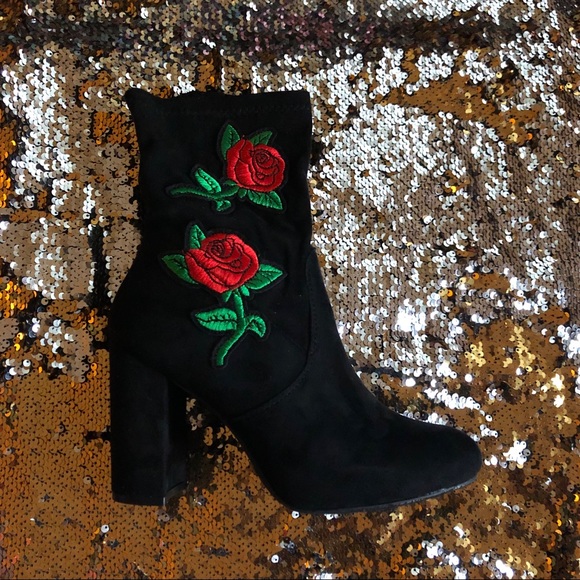 COPY - Adorable Floral Bootie - Picture 4 of 6